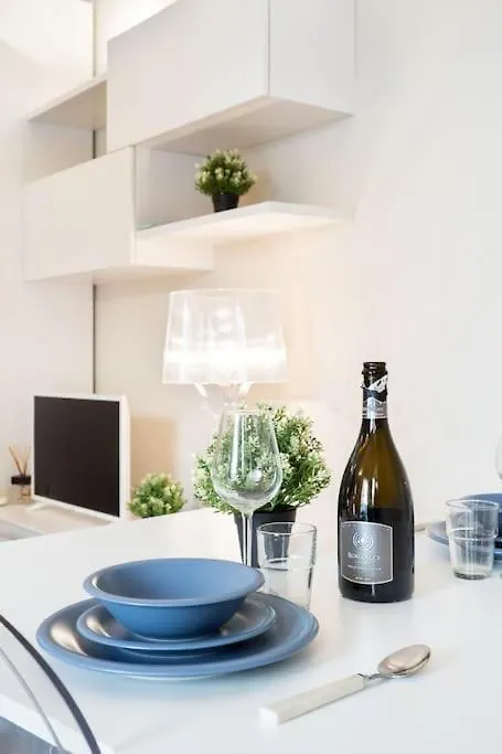 شقة Garage-Netflix-Wifi Garden Suite روما إيطاليا