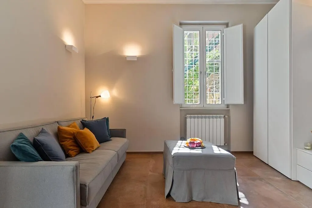 Garage-Netflix-Wifi Garden Suite Rome 0*,  Italy