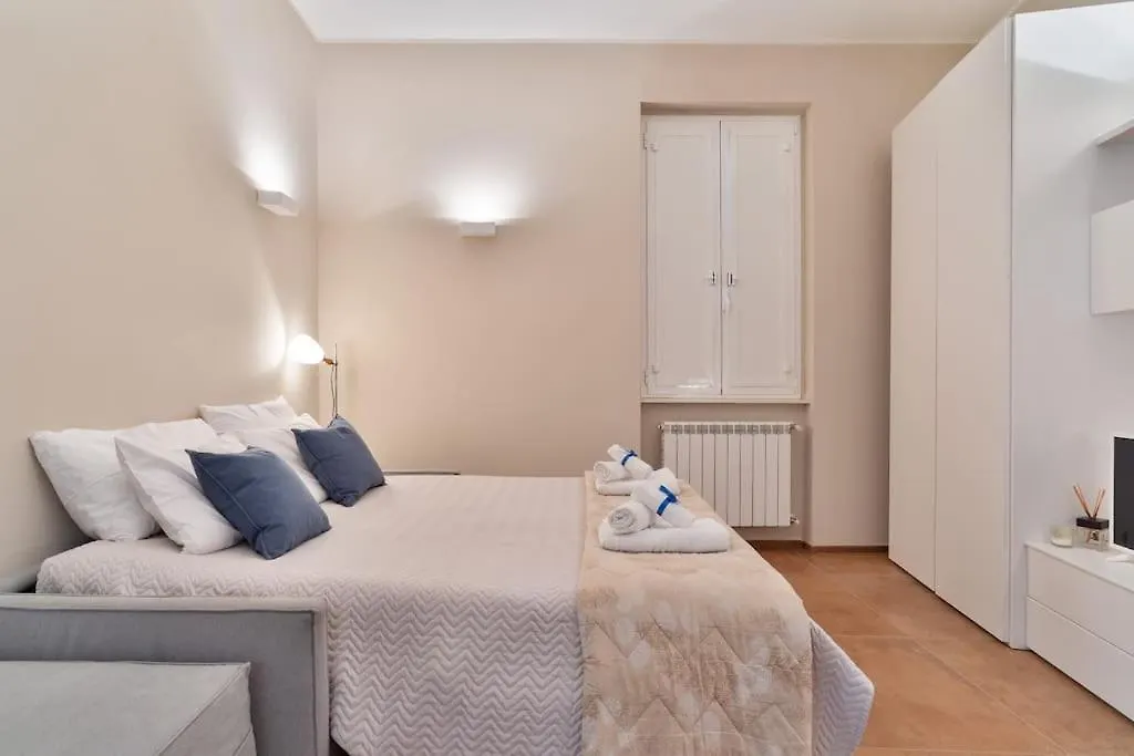 Garage-Netflix-Wifi Garden Suite Rome Apartment