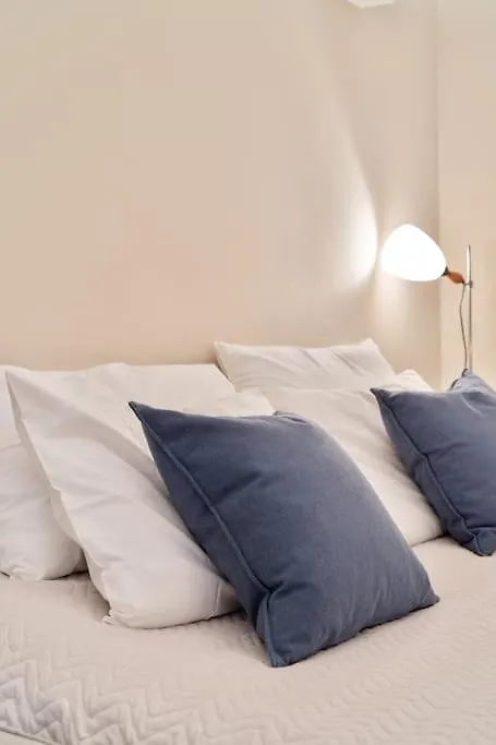 Garage-Netflix-Wifi Garden Suite Rome