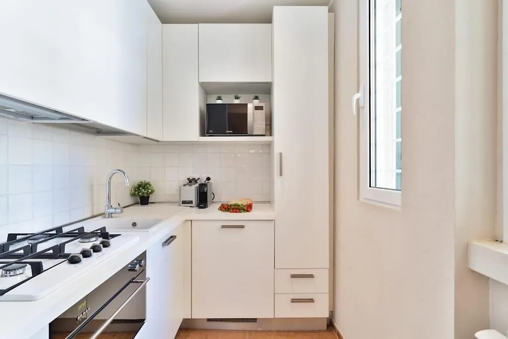 Garage-Netflix-Wifi Garden Suite Roma Apartamento